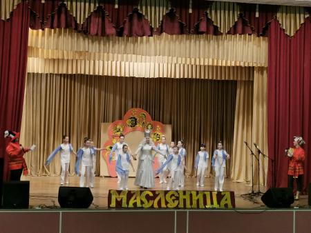 « С Масленицей широкой вас, друзья»