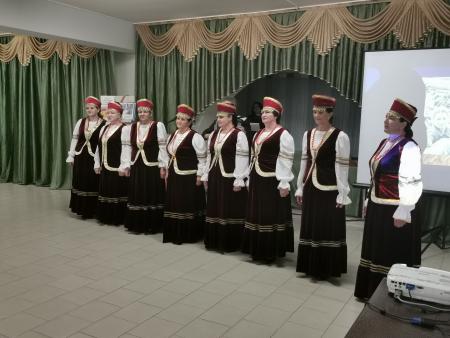Творческая встреча, посвященная  презентации новой книги Валентины Ивановны Жадэ-Непомилуевой «Бессмертный полк».